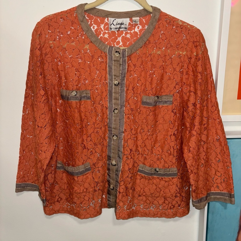 Beautiful peach lace top - Picture 2 of 6